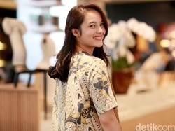 Kesamaan Chelsea Islan dan Ilona Mantan Kekasih Habibie