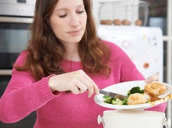 Malaysia Buang 9.000 Ton Makanan Tiap Hari Selama Ramadan