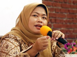 Pesan Ekonom ke Jokowi: Menko Ekonomi Tak Rangkap Jabatan Parpol