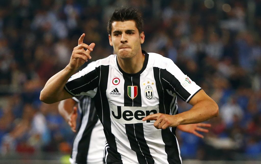 Football Soccer - Juventus v Milan - Italian Cup Final - Olympic stadium, Rome, Italy - 21/05/16  Juventus' Alvaro Morata celebrates after scoring against AC Milan.            REUTERS/Tony Gentile