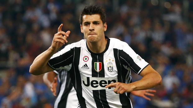 Football Soccer - Juventus v Milan - Italian Cup Final - Olympic stadium, Rome, Italy - 21/05/16  Juventus' Alvaro Morata celebrates after scoring against AC Milan.            REUTERS/Tony Gentile