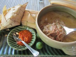 Yuk, Berbuka dengan Coto Makassar yang Gurih Harum di Sini!