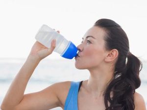 Selain Air, Ini 10 Makanan dan Minuman yang Bisa Menghidrasi Tubuh (1)