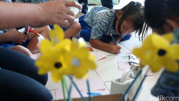 Bingkisan untuk Anak PAUD Suryakasih