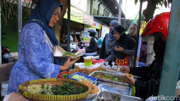 Meriahnya Pasar Sore Ramadan di Nitikan Yogya