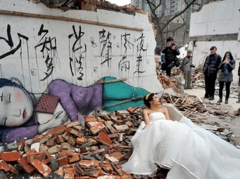 Kami Perawan Tua dan Kami Bahagia