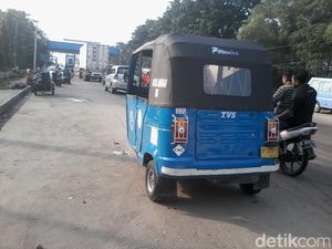 Ikuti Google Maps, Bajaj Biru Terobos Tol Jakarta-Tangerang Ikuti Google Maps, Bajaj Biru Terobos Tol Jakarta-Tangerang