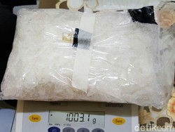 Polisi Tangkap Penumpang Kapal di Parepare yang Bawa 4 Kg Sabu