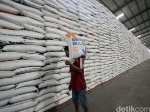 Cegah Spekulan, Mendag Akan Tetapkan Harga Eceran Tertinggi Beras Cegah Spekulan, Mendag Akan Tetapkan Harga Eceran Tertinggi Beras
