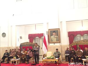 Jokowi Peringatkan 3 Kementerian Ini Soal Lonjakan Harga Pangan Jelang Lebaran Jokowi Peringatkan 3 Kementerian Ini Soal Lonjakan Harga Pangan Jelang Lebaran