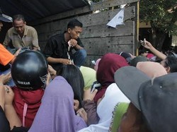 Gula Dijual Rp 11 Ribu/Kg Ludes Dalam Sekejap Saat Operasi Pasar