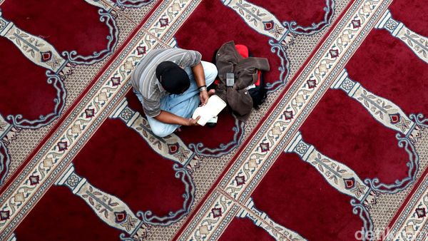 Isi Waktu Ramadan di Masjid Cut Mutia
