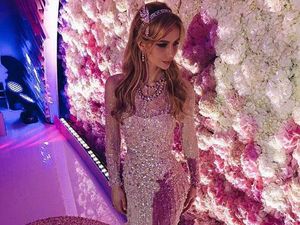 Foto: Melihat Pernikahan Anak Miliarder Rusia dengan 3 Gaun Mewahnya