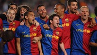 Barcelona menjadi tim berikutnya yang pernah meraih treble. Diasuh Pep Guardiola, mereka memenangi LaLiga, Copa del Rey, dan Liga Champions sekaligus di musim 2008/09. Foto: Denis Doyle/GettyImages