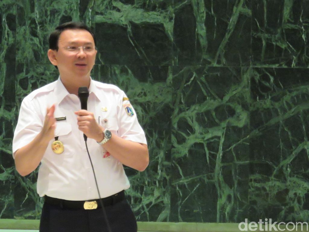 Ahok Minta Rumah di Lahan Gusuran Kampung Akuarium Dibongkar Ahok Minta Rumah di Lahan Gusuran Kampung Akuarium Dibongkar