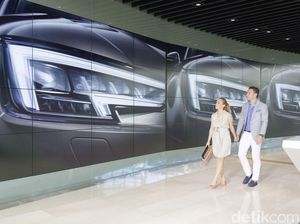 Datang ke Diler Mobil Ini Serasa Nonton Bioskop Datang ke Diler Mobil Ini Serasa Nonton Bioskop