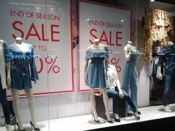 Guess Diskon Hingga 70% di Pondok Indah Mall