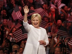 Hillary Clinton Wanita Paling Dikagumi di 2016