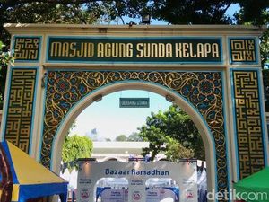 Masjid Sunda Kelapa Gelar Salat Idul Fitri Besok, Ini Imam dan Khatibnya Masjid Sunda Kelapa Gelar Salat Idul Fitri Besok, Ini Imam dan Khatibnya