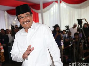 Kelakar Djarot ke Ahok: Saya Sarankan Nikah Saja, Biar Nggak Jadi Playboy Kelakar Djarot ke Ahok: Saya Sarankan Nikah Saja, Biar Nggak Jadi Playboy