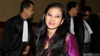 Sidang Perdana Damayanti