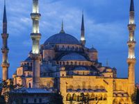 7 Masjid Unik di Dunia: Biru, Pink, Hingga yang Mirip Permen