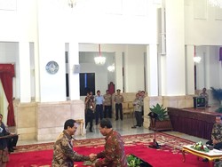 Jokowi Saksikan Kesepakatan Pembiayaan PLTU Batang dan 5 Proyek Tol