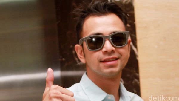 Raffi Ahmad Jadi Paus di Film Finding Dory Versi Indonesia