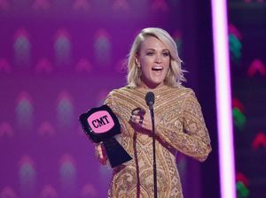 Ungkapan Kesedihan Carrie Underwood yang Pernah Keguguran 3 Kali Ungkapan Kesedihan Carrie Underwood yang Pernah Keguguran 3 Kali