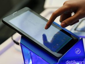 Tablet Murah SPC Mobile Berotak Intel