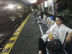 Kesan Titiek Soeharto Saat Naik Kereta Ekonomi Yogya-Solo