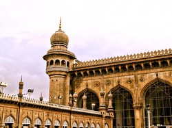 Bukan di Arab Saudi, Ini Makkah Masjid di India