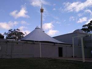 Menikmati Suasana Ibadah di Masjid Terbesar di Canberra