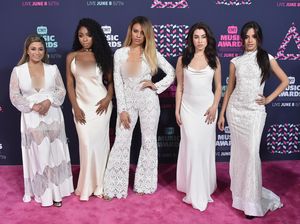 Fifth Harmony, Hot in White