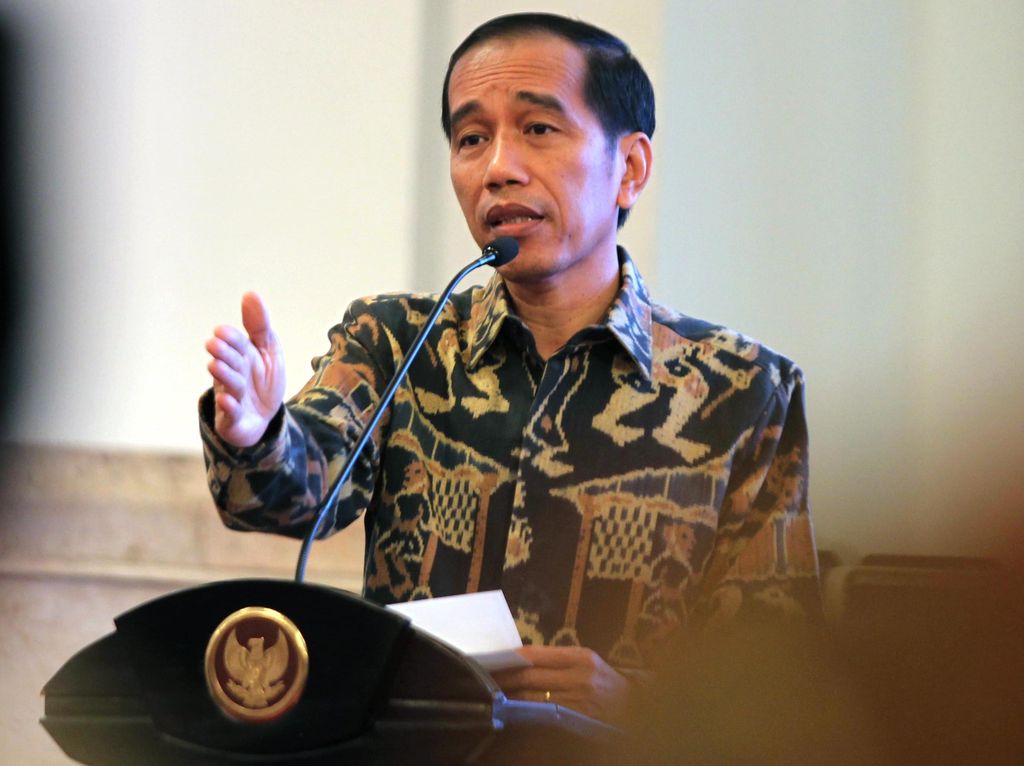 Jokowi Hadiri Sarasehan 100 Ekonom Indonesia Jokowi Hadiri Sarasehan 100 Ekonom Indonesia