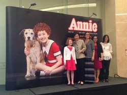 Anjing Peliharaan Annie Akan Tampil di Panggung Teater