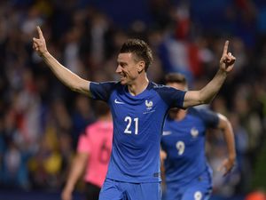 Koscielny Akui Prancis Rasakan Tekanan