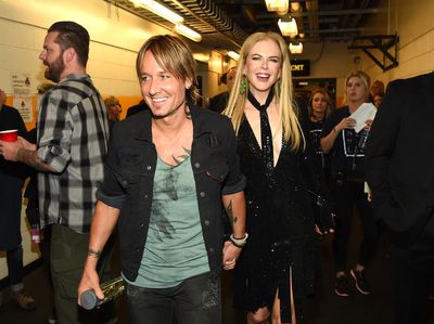 Keserasian Nicole Kidman dan Keith Urban di CMT Music Awards 2016