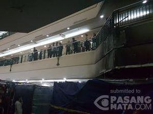 Penampakan Kios di Lantai Dasar ITC Cempaka Mas yang Terbakar