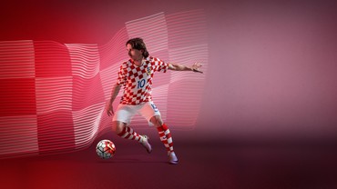 Kotak-Kotak Klasik yang Apik di Jersey Kroasia Kotak-Kotak Klasik yang Apik di Jersey Kroasia