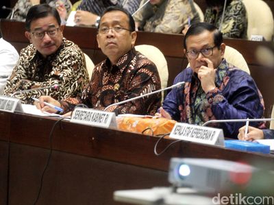 Pemerintah dan DPR Rapat RAPBN-P 2016