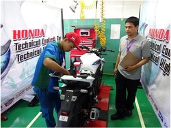 Kontes Teknik Sepeda Motor Honda Buka Jalan Sukses Siswa SMK