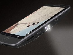 Aksesori Ini Bikin Moto Z Bisa Tampilkan Layar 70 Inch