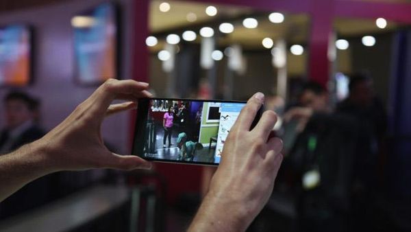 Sensasi Augmented Reality di Lenovo Phab 2 Pro