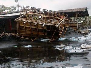 Rob Terjang Desa di Pantai Jayanti Cianjur, 6 Rumah Rusak