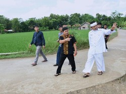 Di Kampung Gaul Purwakarta, Pelajar Bisa Belajar di Gubuk di Sawah Terkoneksi Internet