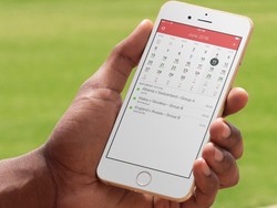 Tidak Bisa Pisah Dari Ponsel, Pria Ini Nikahi iPhone-nya