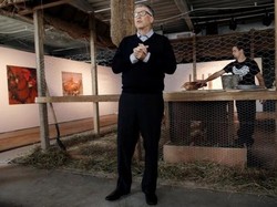 Di Era Smartphone, Bill Gates Tetap Andalkan Pena & Kertas