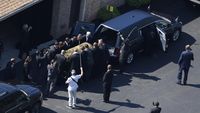 Jenazah Muhammad Ali Dibawa ke Pemakaman