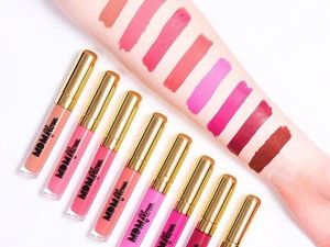 Berawal dari Gudang, Wanita Ini Sukses Bikin Brand Lipstik yang Kaya Warna